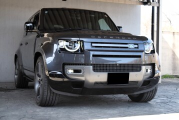 Land Rover Defender P525, 2023