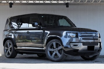 Land Rover Defender P525, 2023