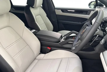Porsche Cayenne E-Hybrid, 2026