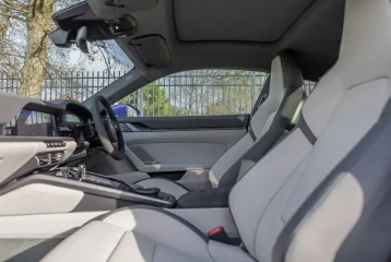 Porsche 911 Carrera, 2026