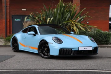 Porsche 911 Carrera 4 GTS, 2026