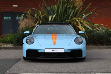 Porsche 911 Carrera 4 GTS, 2026