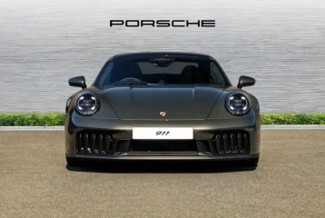 Porsche 911 Carrera 4 GTS, 2026
