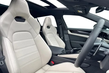 Porsche Panamera , 2026