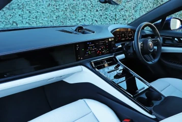 Porsche Panamera , 2026