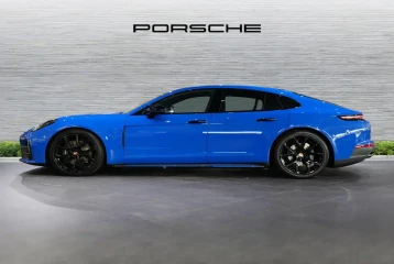 Porsche Panamera 4, 2026