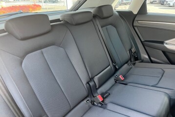 Audi Q3 35 TFSI, 2022