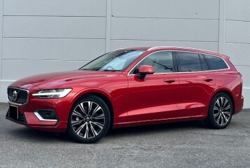 Volvo V60 Ultimate B4, 2023