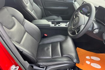 Volvo V60 Ultimate B4, 2023