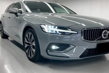 Volvo V60 Ultra B4, 2025