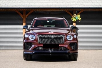 Bentley Bentayga V8, 2026