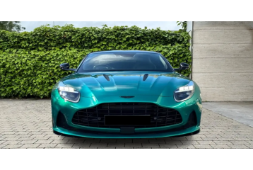 Aston Martin DB12 , 2025