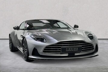 Aston Martin DB12 , 2025