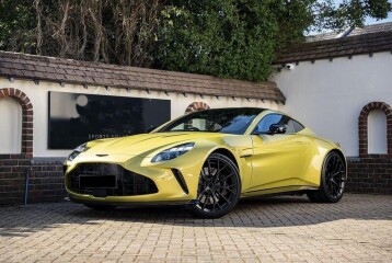 Aston Martin Vantage , 2025
