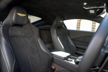 Aston Martin Vantage , 2025