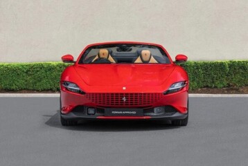 Ferrari Roma Spider, 2025