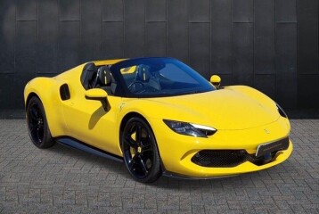 Ferrari 296 GTS, 2025