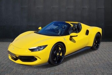 Ferrari 296 GTS, 2025