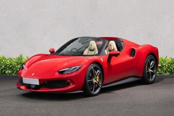 Ferrari 296 GTS, 2025