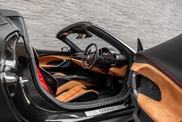 Ferrari 296 GTS, 2025