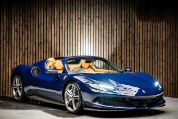 Ferrari 296 GTS, 2025