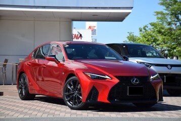 Lexus IS 300h F Sport, 2023
