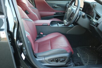 Lexus ES 300h Graceful Escort, 2023