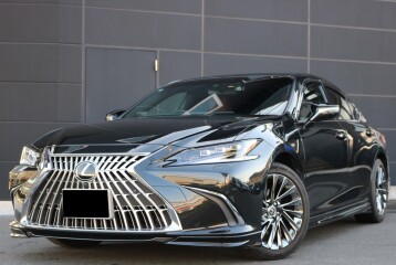 Lexus ES 300h Graceful Escort, 2023