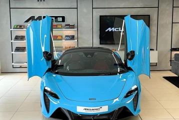 McLaren Artura PHEV 3.0 AMT, 2024