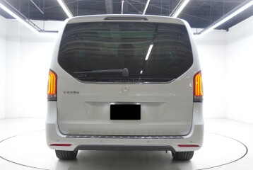 Mercedes V-class V220, 2025