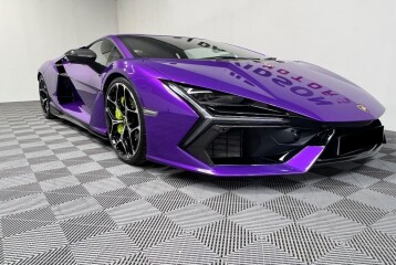 Lamborghini Revuelto , 2024