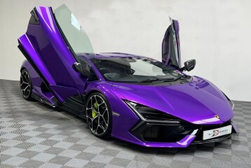 Lamborghini Revuelto , 2024