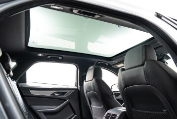 Jaguar F-Pace D200 R-Dynamic SE, 2025