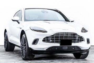 Aston Martin DBX Base, 2023