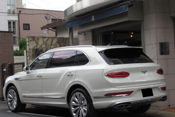 Bentley Bentayga EBW Azure, 2023