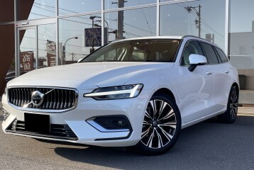 Volvo V60 Ultimate B4, 2023