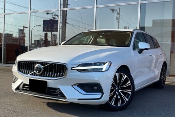 Volvo V60 Ultimate B4, 2023