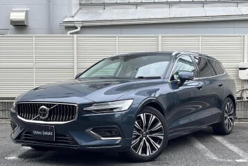Volvo V60 Ultra B4, 2025