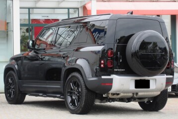 Land Rover Defender D350, 2025