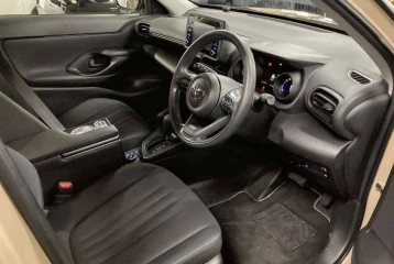 Toyota Yaris Cross Hybrid X, 2022