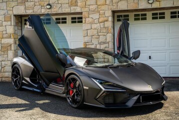 Lamborghini Revuelto , 2025