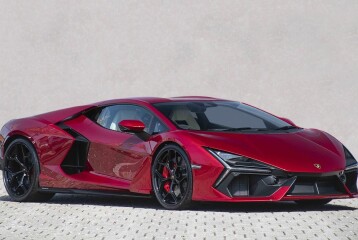 Lamborghini Revuelto , 2025