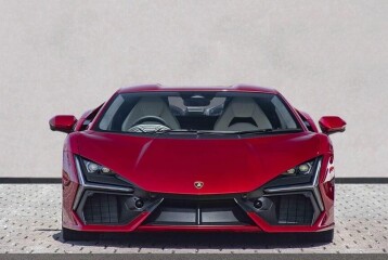 Lamborghini Revuelto , 2025