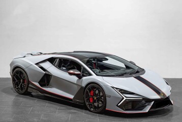 Lamborghini Revuelto , 2025