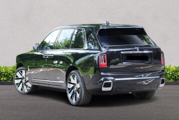 Rolls-Royce Cullinan , 2026