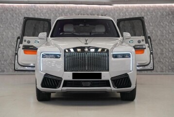 Rolls-Royce Cullinan Black Badge, 2026