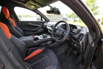 Aston Martin DBX 707, 2025