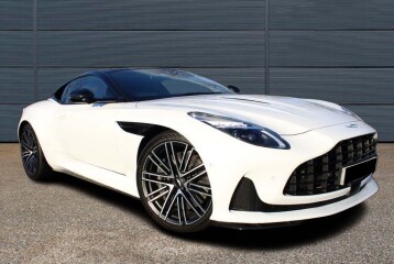 Aston Martin DB12 , 2024