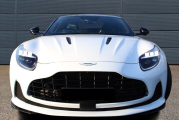 Aston Martin DB12 , 2024