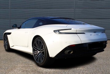 Aston Martin DB12 , 2024